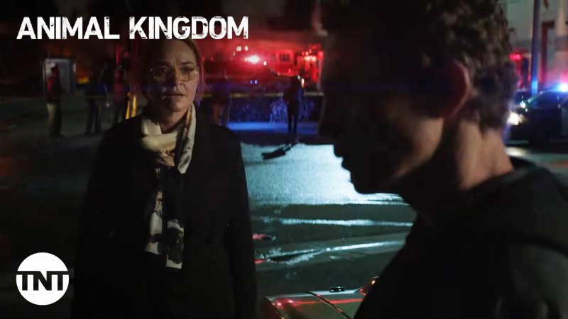 image 0 Animal Kingdom: Codys Teach Gia A Fiery Lesson - Season 6 Episode 1 [clip] : Tnt