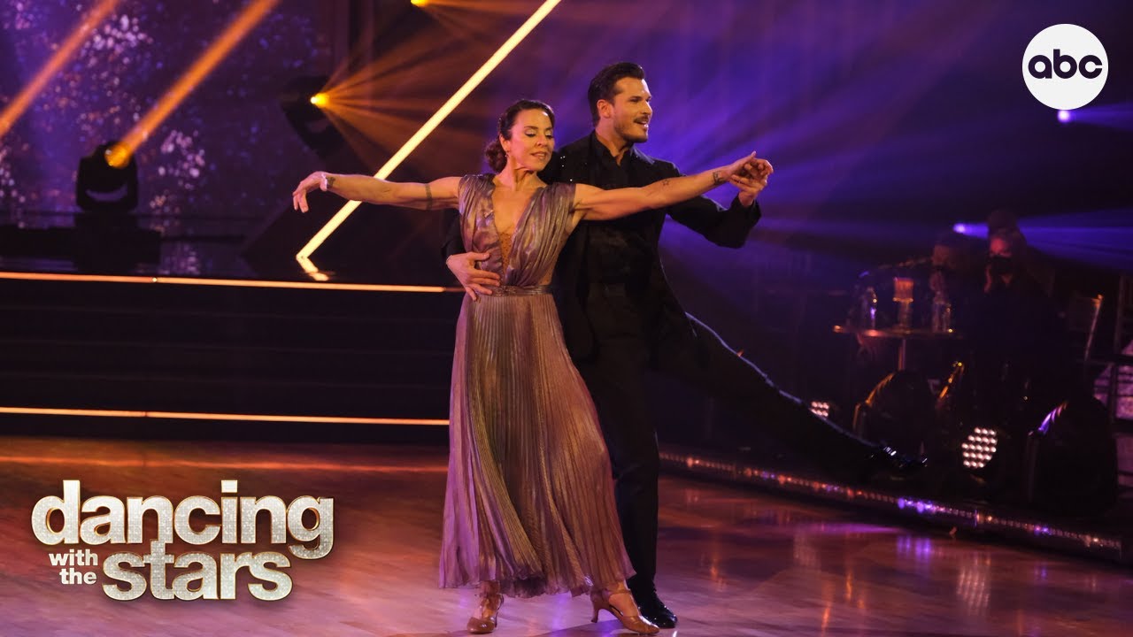 image 0 Melanie C’s Foxtrot – Dancing With The Stars